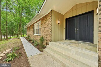 16 Barnstable Ct, Owings Mills, MD 21117