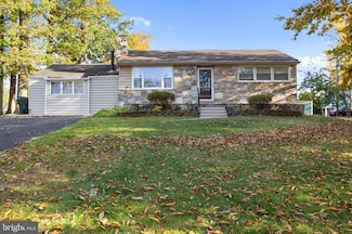 1801 N Hills Ave, Willow Grove, PA 19090