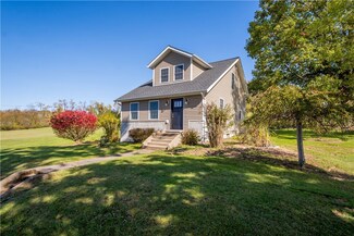 1050 Burgettstown Rd, Hickory, PA 15340