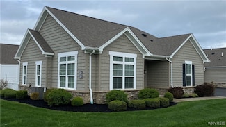5665 Southwestern Blvd Unit 28A, Hamburg, NY 14075