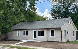 611 W Poplar St, Olathe, KS 66061