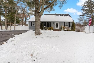 53 Dolan Cir, East Taunton, MA 02718