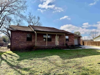 14 Lakeview Cir, Clarksville, AR 72830