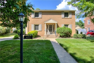 422 Roosevelt Ave, Eau Claire, WI 54701