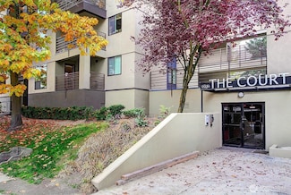7323 Sand Point Way NE Unit 103, Seattle, WA 98115