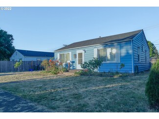 465 23rd St, Springfield, OR 97477