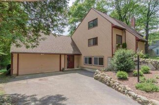 388 Union St, Millis, MA 02054