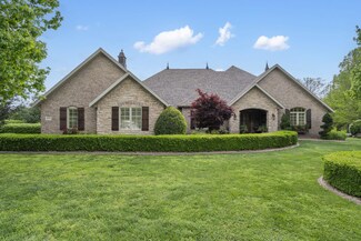 4310 Buttonwood Dr, Nixa, MO 65714