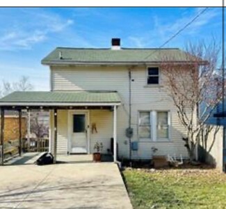 1019 Neville St, Follansbee, WV 26037