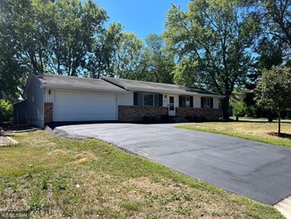 8625 Cherokee Dr N, Brooklyn Park, MN 55428