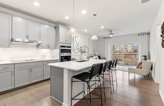 320 Martins Landing Unit 202, North Reading, MA 01864