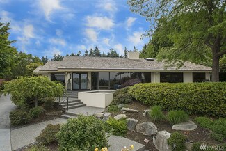 8829 NE 25th Place, Clyde Hill, WA 98004
