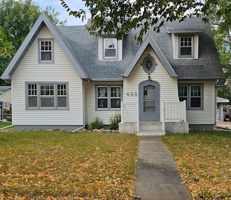403 State Ave N, Wessington Springs, SD 57382