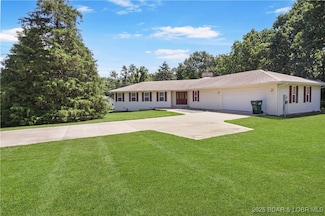 290 Fawn Meadows Dr, Linn Creek, MO 65052