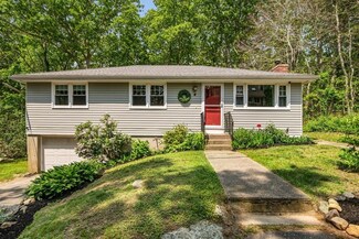 4 Newton Rd, Gloucester, MA 01930
