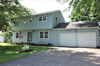 4625 Brookhill Dr N, Manlius, NY 13104