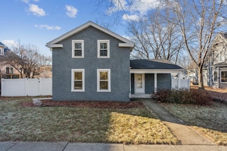 817 6th St, Hudson, WI 54016