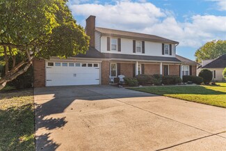 2736 Thompson Dr, Bowling Green, KY 42104