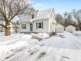 7643 Rogers St, Machesney Park, IL 61115