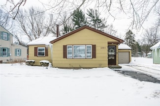 283 Pattonwood Dr, Rochester, NY 14617