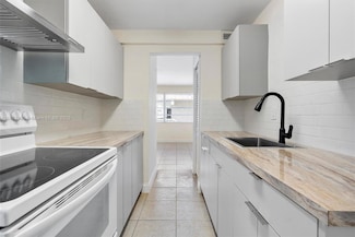 1715 N 16th Ave Unit 202, Hollywood, FL 33020