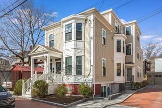 619 Franklin St Unit 3, Cambridge, MA 02139