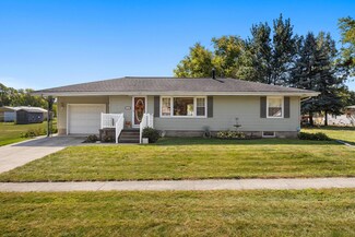107 E Hickory St, Chatsworth, IL 60921