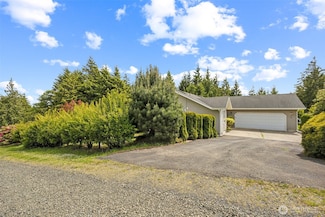 5 Bayview Ln, Hoquiam, WA 98550