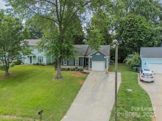 8027 Sherington Way, Charlotte, NC 28227