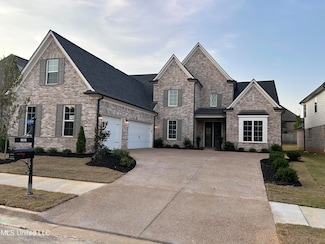 8038 Old Addison Dr, Olive Branch, MS 38654