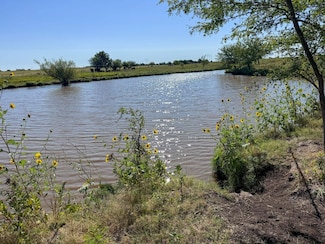 0000 County Road 220, Red Rock, OK 74651