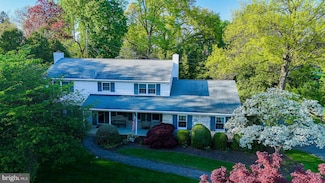 18806 Briarwood Dr, Hagerstown, MD 21742