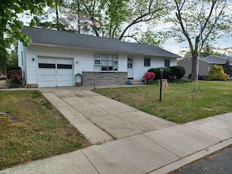 89 W Laurel Dr, Somers Point, NJ 08244