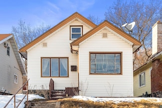 2717 W 9th St, Duluth, MN 55806