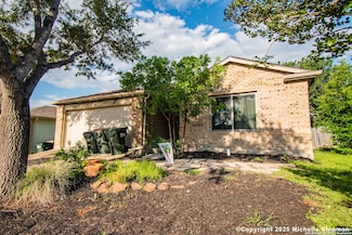 1319 Belmont Dr, San Marcos, TX 78666