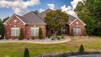 5616 Riviera Dr, Benton, AR 72019