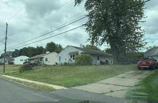 1117 Maine Ave, Aliquippa, PA 15001