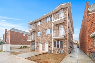 66-17 Clinton Ave, Flushing, NY 11378