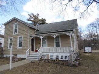 108 King William St, East Dundee, IL 60118