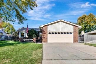 11112 W Taylor Cir, Wichita, KS 67212