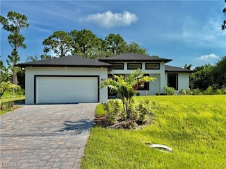 505 E 5th St, Lehigh Acres, FL 33972