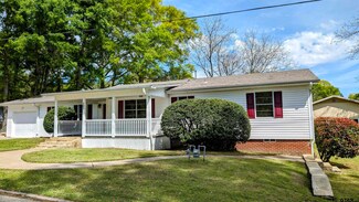 101 E Beck St, Big Sandy, TX 75755