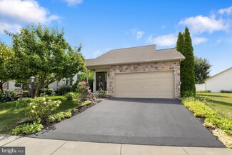 2995 Barley Cir Unit 15, Dover, PA 17315