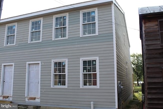 39 W 3rd St, New Castle, DE 19720