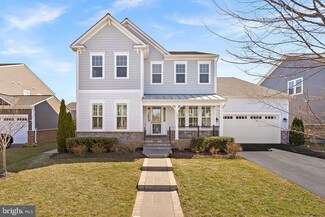 1013 Akan St SE, Leesburg, VA 20175