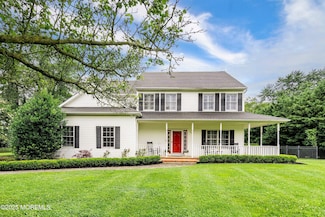 12 Linda Ln, Tinton Falls, NJ 07724