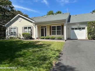 54 Autumntide Dr Unit 52A, Lakewood, NJ 08701