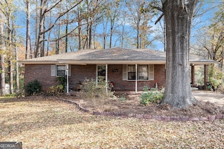 1548 Fleetwood Dr, Griffin, GA 30223