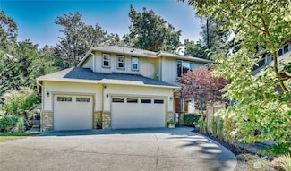 668 Ferryview Ln NE, Bainbridge Island, WA 98110
