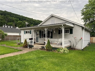 1324 13th St, Nitro, WV 25143